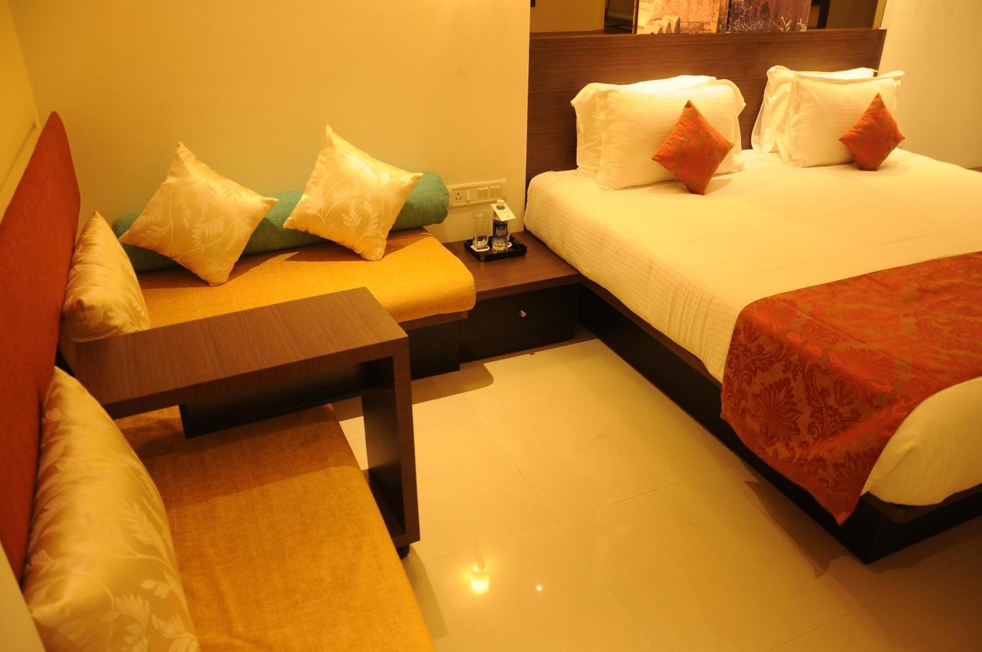 Regency Sameera Vellore By Grt Hotels Room photo